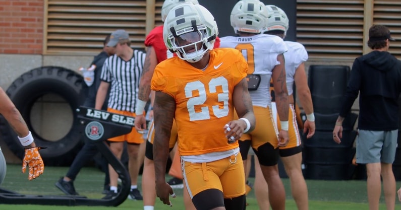 Boo Carter | Brent Hubbs, Volquest
